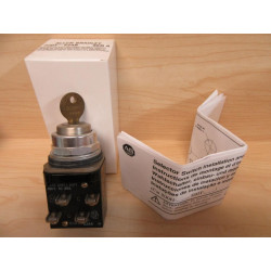 Allen Bradley 800T-E24B Lockable Push Button switch SER A