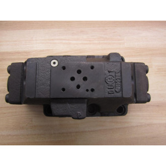 Vickers 02-135102 Directional Control Valve - New No Box