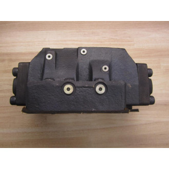 Vickers 02-135102 Directional Control Valve - New No Box