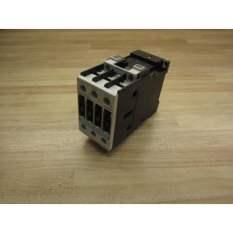 Siemens 3RT1026-1BB40-0UA0 Contactor Broken Mount - Used