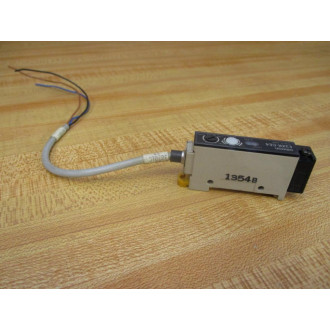 Omron E3XR-CE4 Photoelectric Switch E3XRCE4 - Used