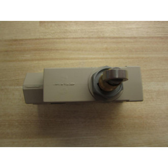 Omron ZE-Q22-2S Limit Switch WRoller - Used