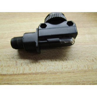 Banner DS18VP6FF100Q8 Sensor - New No Box