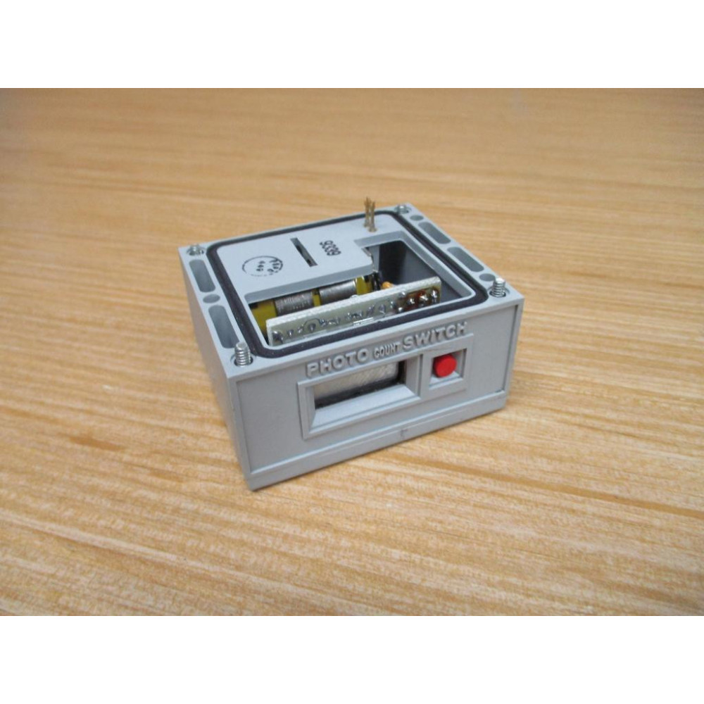 Allen Bradley 60-2072 Photo Count Switch 602072 - Used Allen Bradley 60-2072 Photo Count Switch 602072 - Used