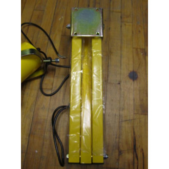 Wesco 272240 Incandescent Dock Light