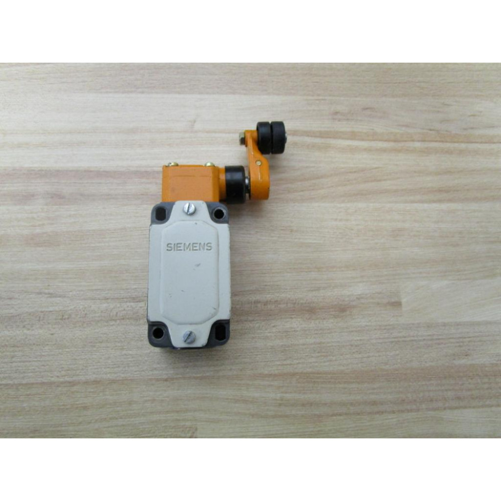 Siemens 3SE3 120-1 G-Z Limit Switch 3SE31201GZ Furnas - Used