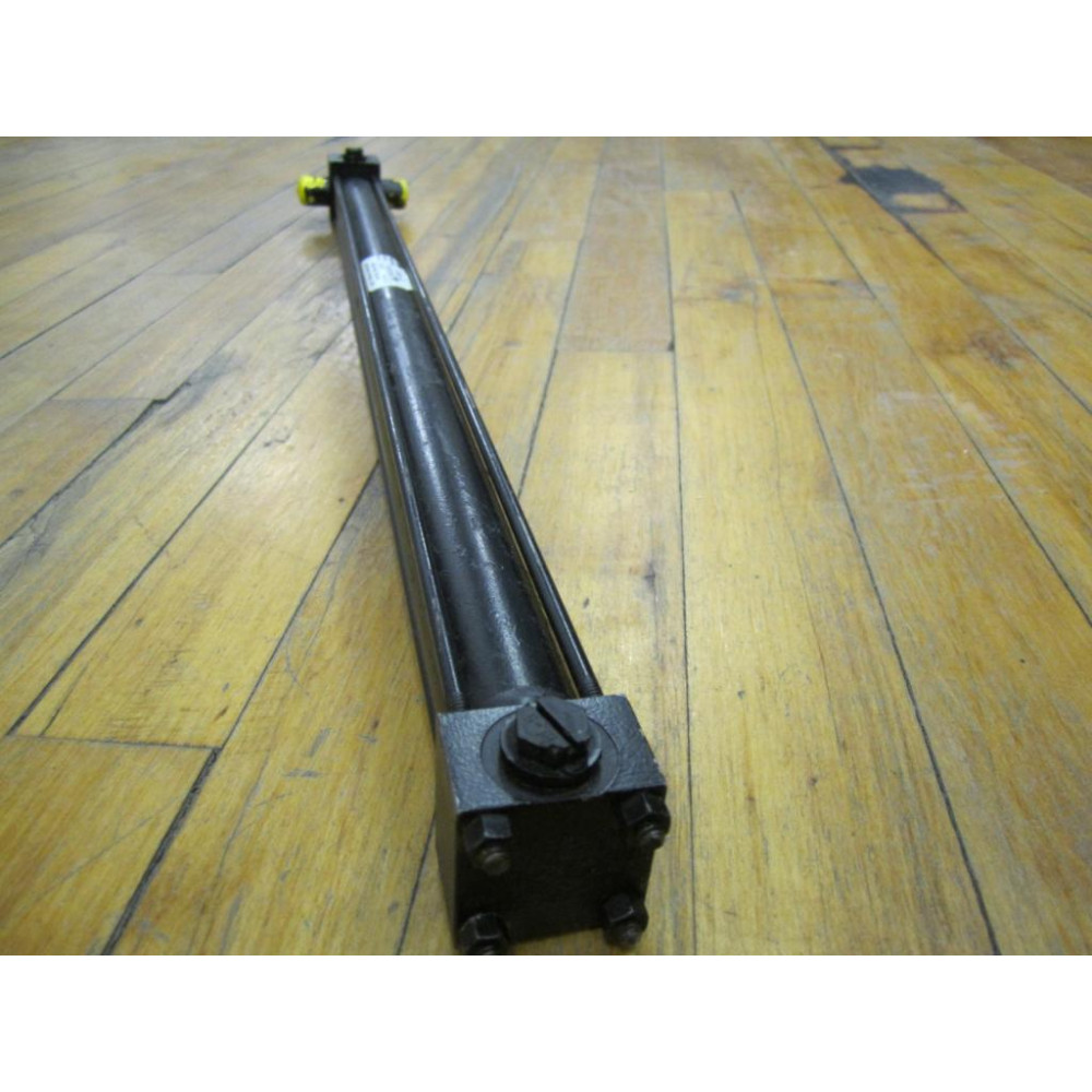 Parker 0.100 CD3LCG24MC 22.440 Cylinder - Used