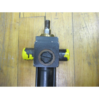Parker 0.100 CD3LCG24MC 22.440 Cylinder - Used