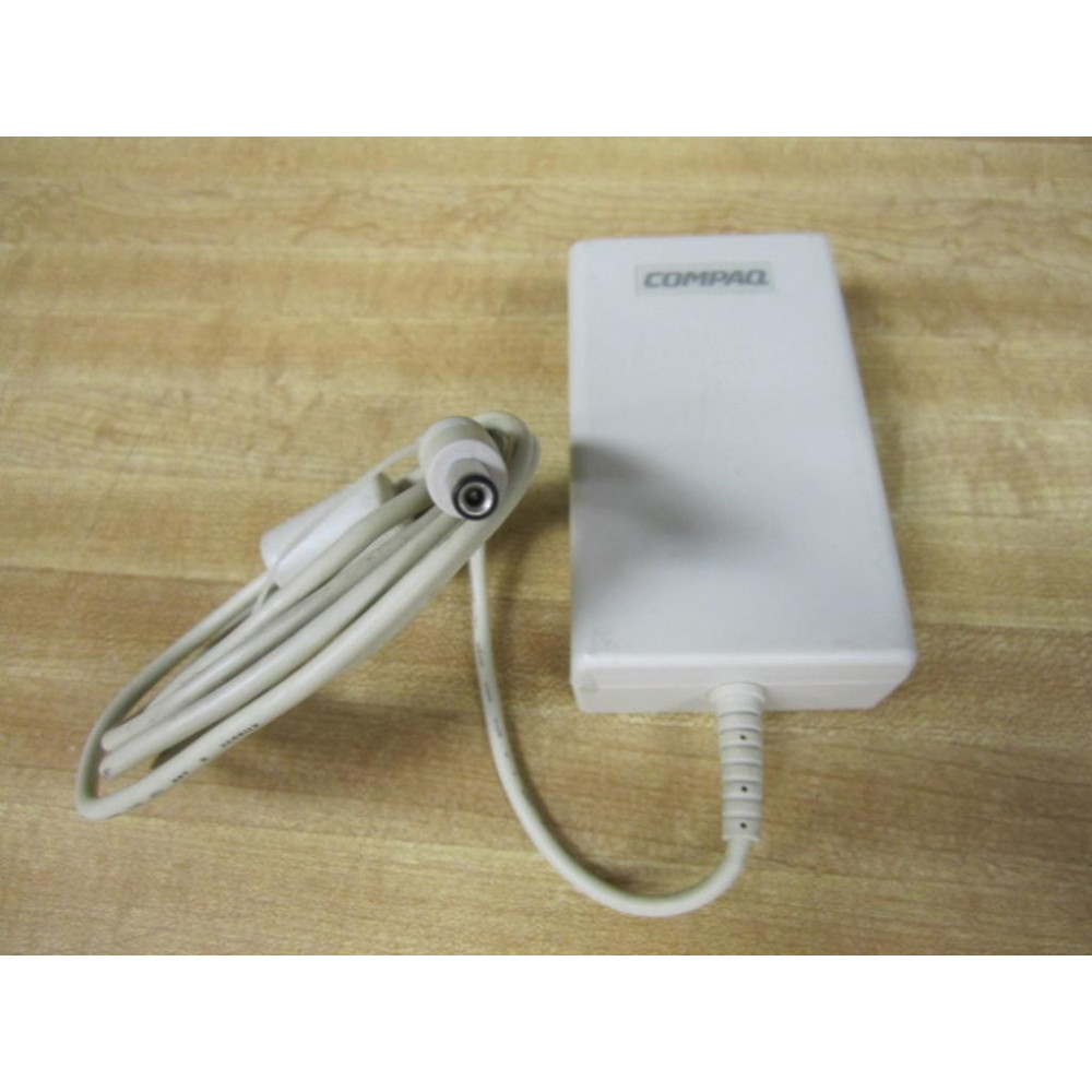 Compaq J6075 AC Adapter 213563001 Series 2882 - Used