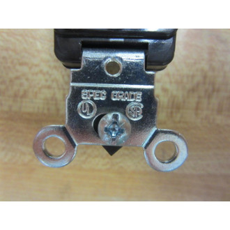 Leviton 5661 Receptacle 15A 250V - New No Box