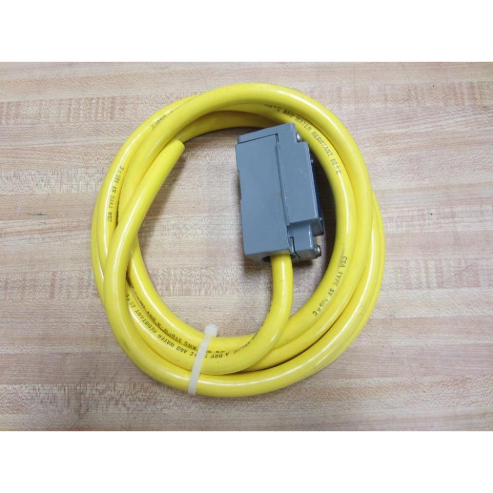 Cutler Hammer E50SA6P Eaton Limit Switch Body & Cable - New No Box