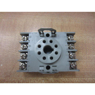 IDEC SR2P-06 Socket Relay SR2P06 w Clips - New No Box