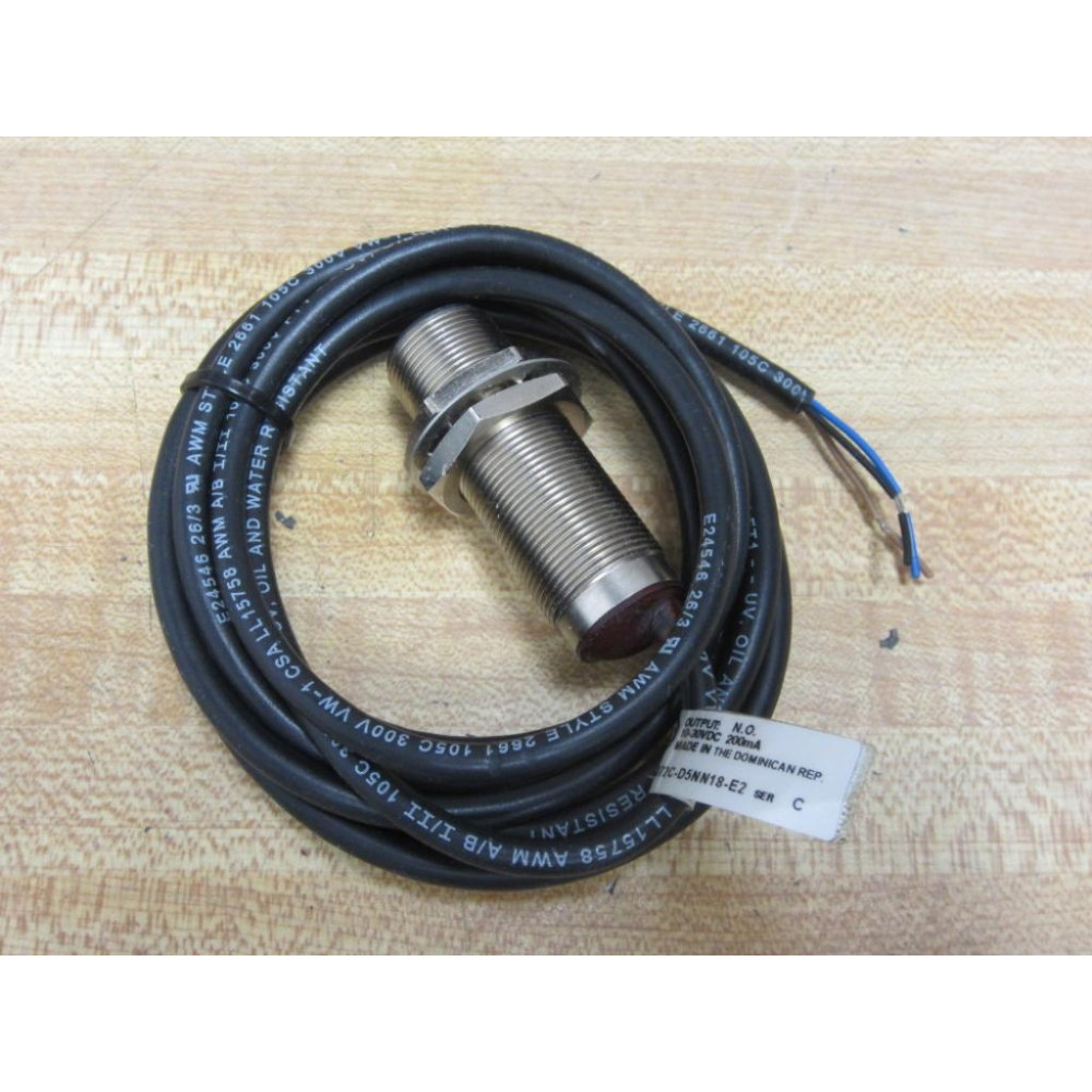 Allen Bradley 872C-D5NN18-E2 Proximity Switch 872CD5NN18E2 - New No Box