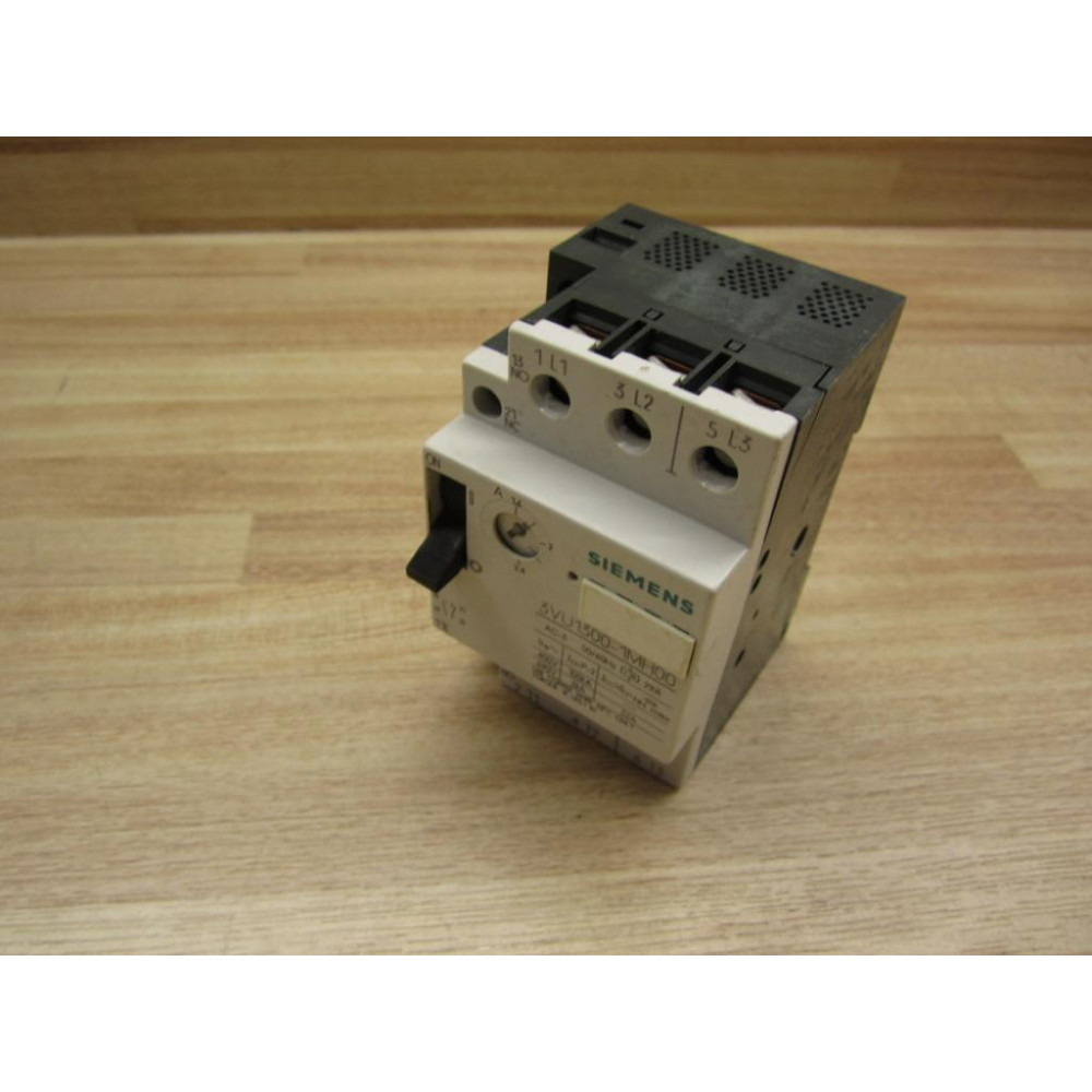 Allen Bradley 872C-D4NP12-D4 Proximity Switch 872CD4NP12D4