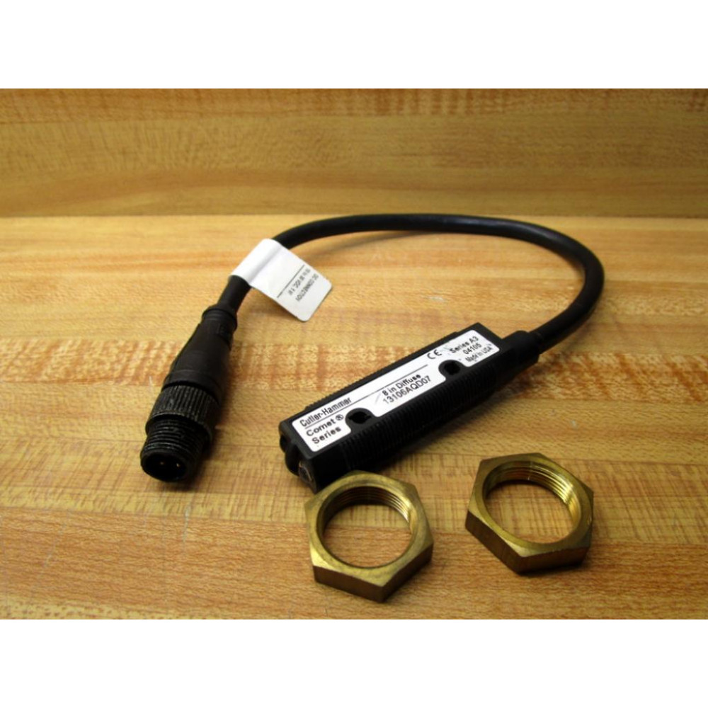 Cutler Hammer 13106AQD07 Photoelectric Sensor - Used