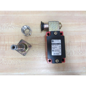 Allen Bradley 802F-E68M10 Safety Key Switch 802FE68M10 Series B