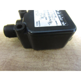Cutler Hammer E65-SMSD200-HLD Eaton  Sensor E65SMSD200HLD Damaged - Used