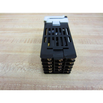 Omron E5CJ-Q2HB-F Temperature Controllers E5CJQ2HBF - New No Box