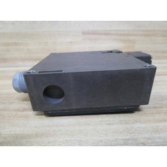 Euchner TZ1RE024SR11 Safety Switch Interlock 070826 - New No Box