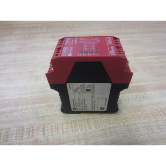 Telemecanique XPS-AK311144P Schneider Safety Relay - Used