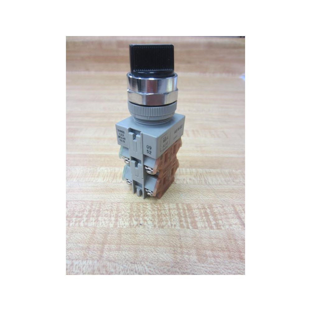 IDEC ASW222 Selector Switch - New No Box