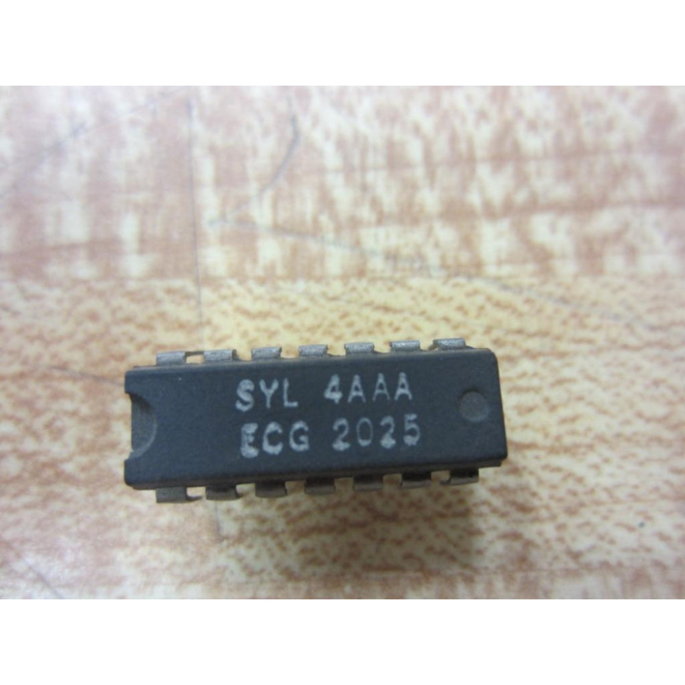 Sylvania ECG2025 Integrated Circuit (Pack of 4)