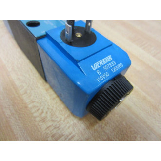 Vickers DG4V-3-8C-VM-U-B6-61 Valve  DG4V38CVMUB661 02-144938 - New No Box