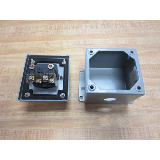 Hoffman E-1PB Pushbutton Enclosure E1PB With Green Pushbutton 800T-D1 - Used
