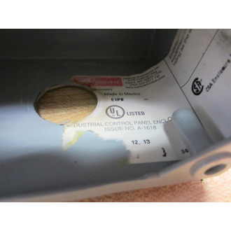 Hoffman E-1PB Pushbutton Enclosure E1PB With Green Pushbutton 800T-D1 - Used