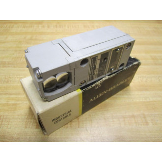 Allen Bradley 880L-RL2 Photoelectric Switch 880LRL2 Series A