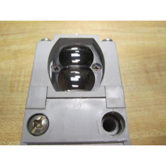 Allen Bradley 880L-RL2 Photoelectric Switch 880LRL2 Series A