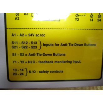 Banner AT-FM-10K Duo-Touch Control Module 60698 STBVP6 24V ATFM10K