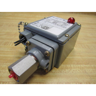 Square D 9012 GCW-23 Pressure Switch 9012GCW23 ,