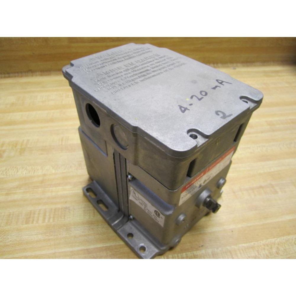 Honeywell M7284A-1004 Modutrol IV Motor M7284A1004 No Transformer - Used