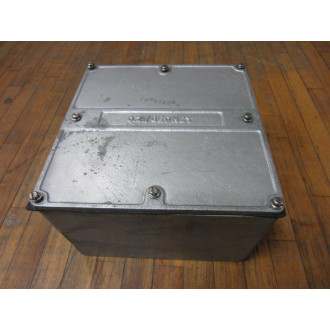 OZ Gedney YS121208 Cast Iron Junction Box - New No Box