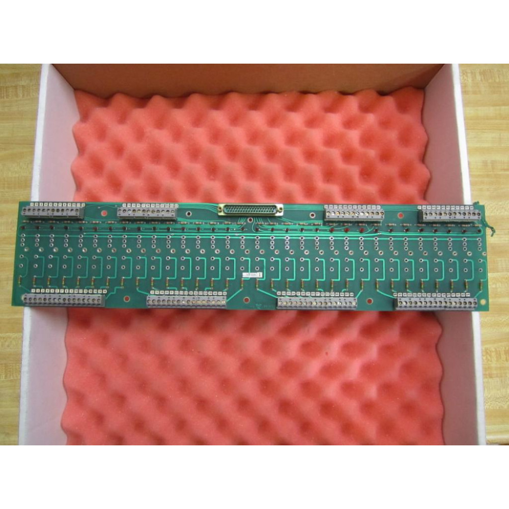 Unico 307-028 307028 IO Fanning Strip 32-Position - Used