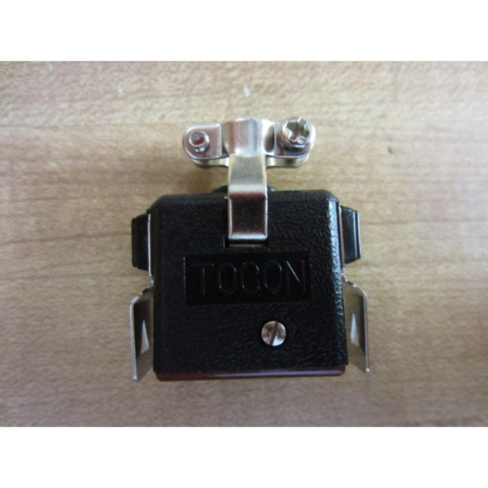 Tocon QCP3FS Receptacle 3 Pin Female - New No Box