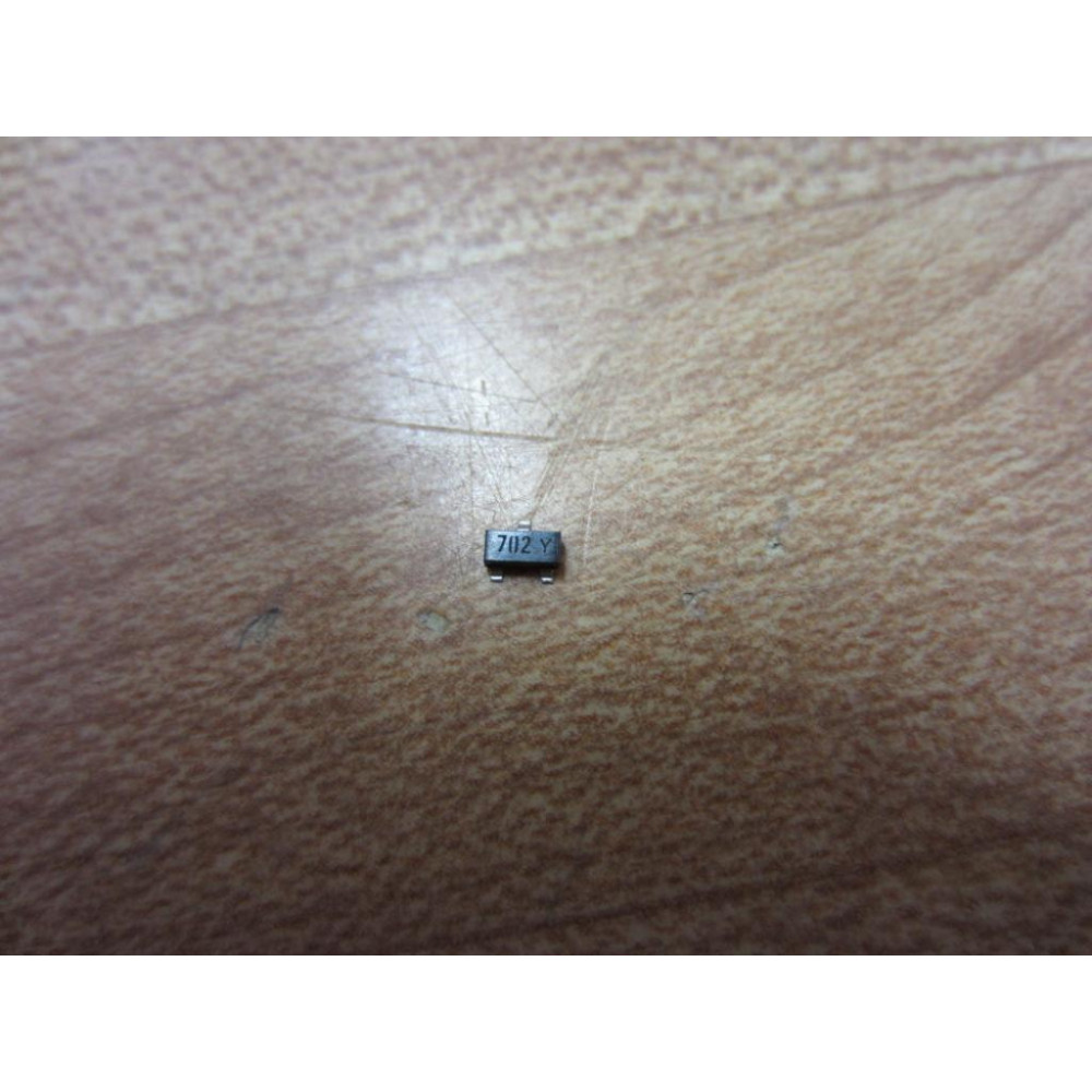 AN7805 Voltage Regulator 5 Vdc 1 Amp Pos - 702 Y (Pack of 6) - New No Box