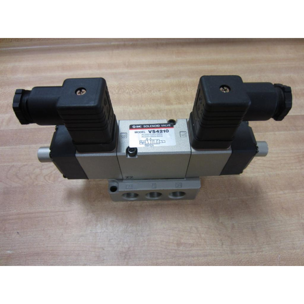 SMC VS4210 Double Solenoid Valve 38" 10A - New No Box