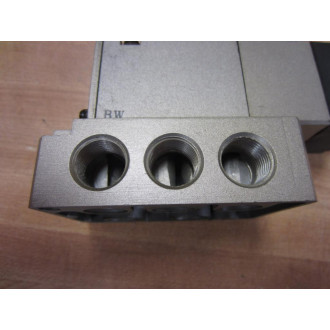 SMC VS4110 Solenoid Valve AC110-115V Port Size: 38" - New No Box
