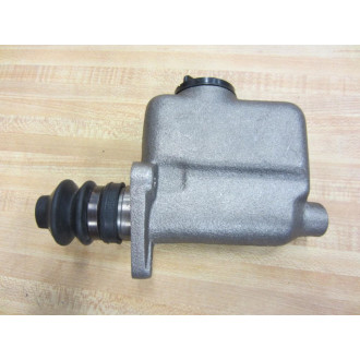 580-8893 Master Cylinder - New No Box
