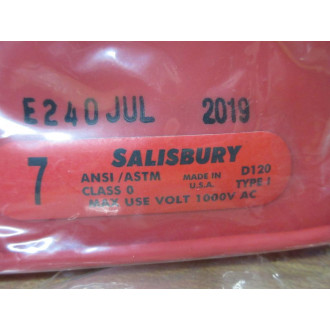 Salisbury E011R7 Insulating Gloves E011R