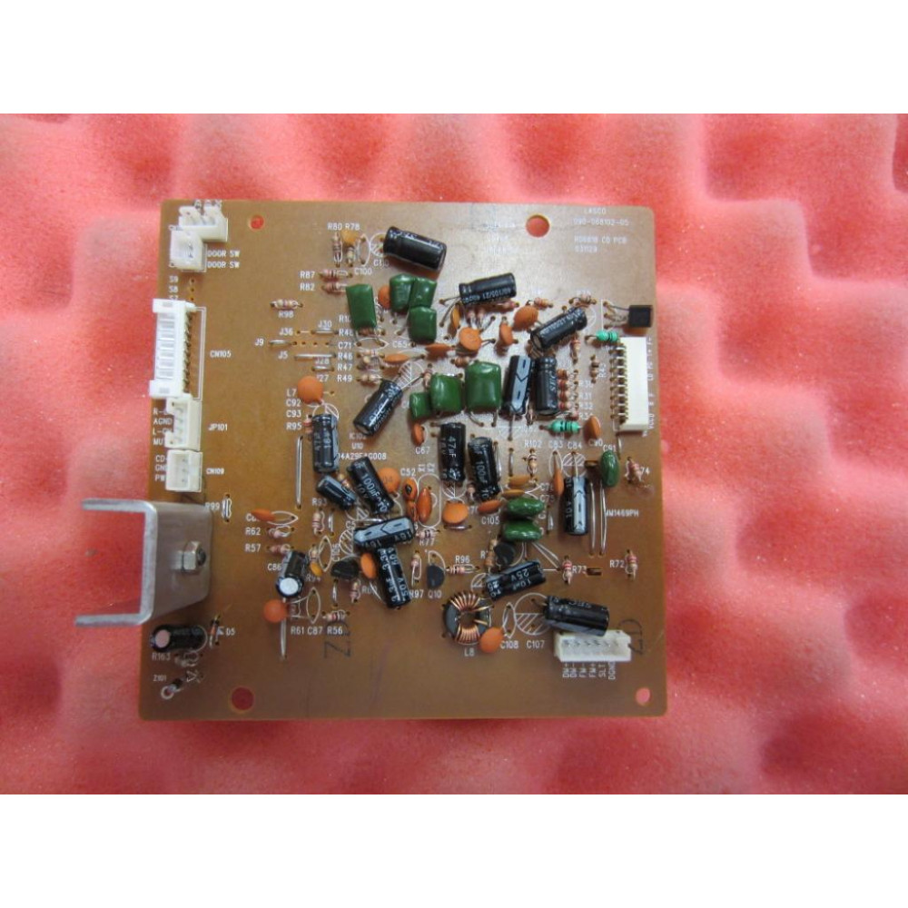Lasco 090-068102-05 Circuit Board RD681B CD PCB - Used
