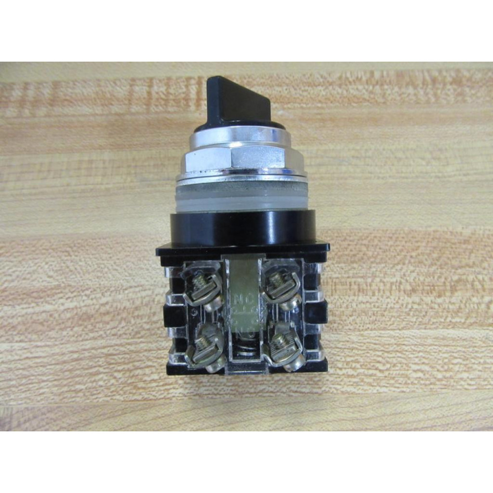 General Electric CR104PSG34B91 Selector Switch GE - New No Box