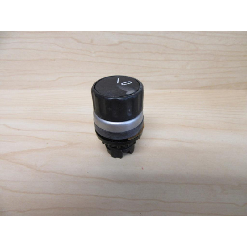 Moeller RMQ22-MW1R Rotary Selector Switch - Used