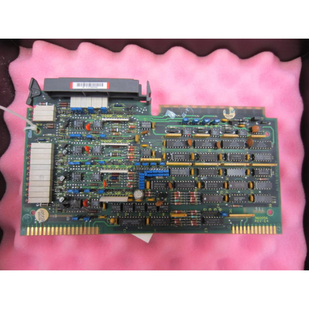 Allen Bradley 960056 Analog Output Board  REV-E4 1771 - Parts Only