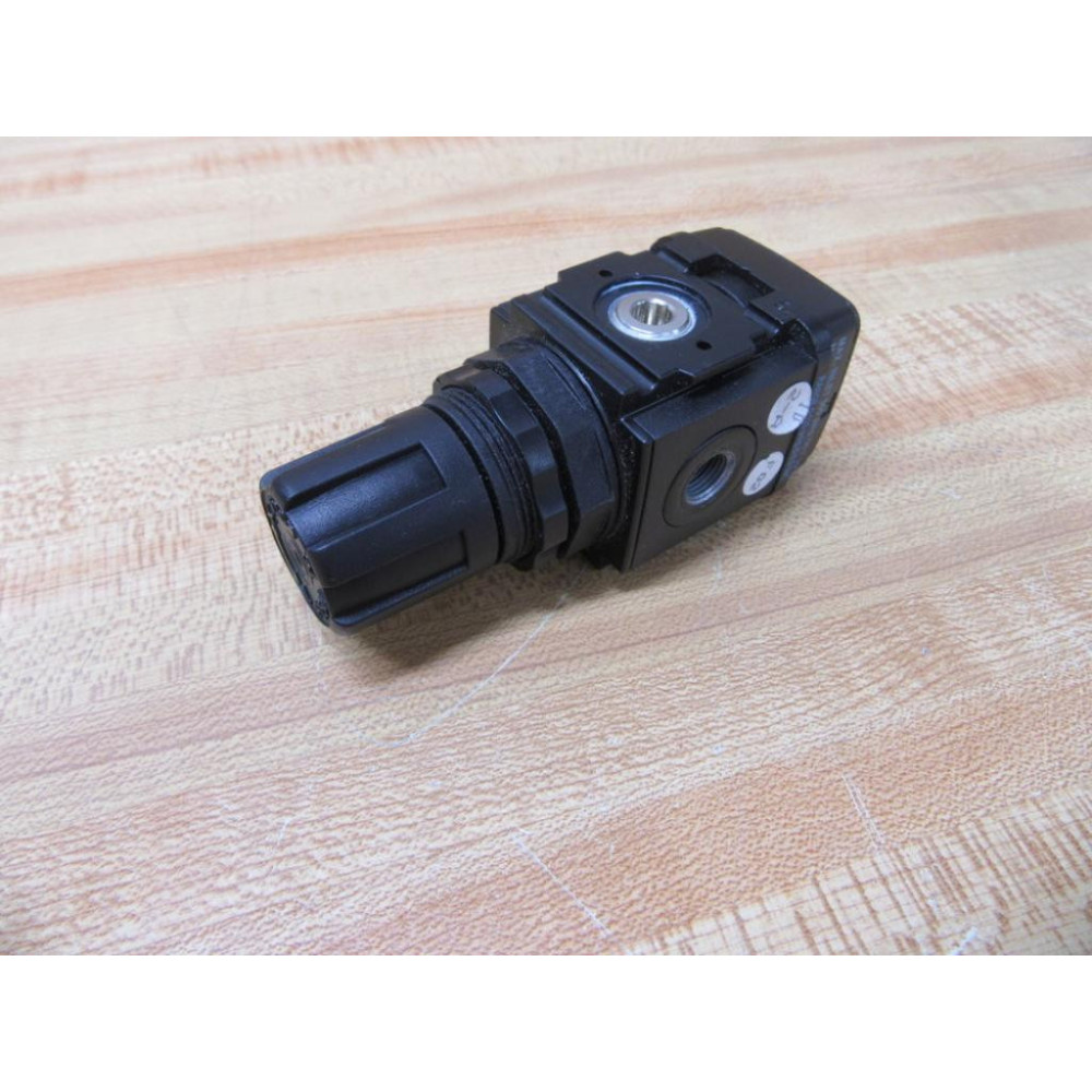 Wilkerson R09-C2-FB00 Regulator R09C2FB00 - Used Wilkerson R09-C2-FB00 Regulator R09C2FB00 - Used