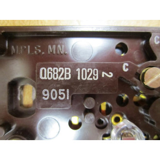 Honeywell Q682B1029 Switching Subbase For T8085A Thermostat - New No Box