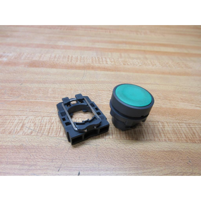 Schneider Electric ZB5AA31 Green Push Button - New No Box