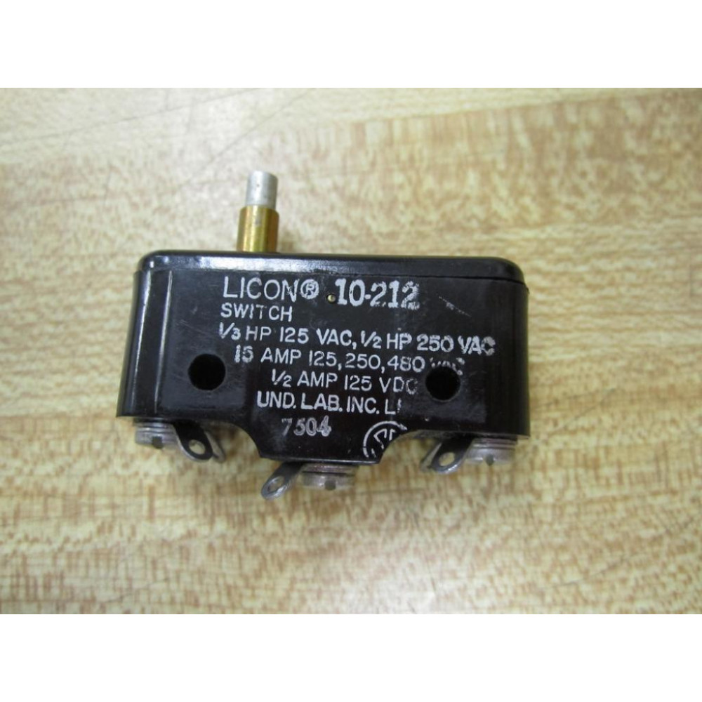 Licon 10-212 Switch - New No Box